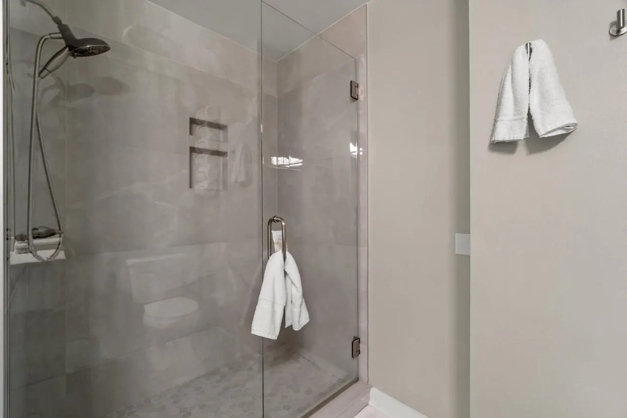 “Lotusland” Origin At Seahaven! Apartment Panama City Beach United States